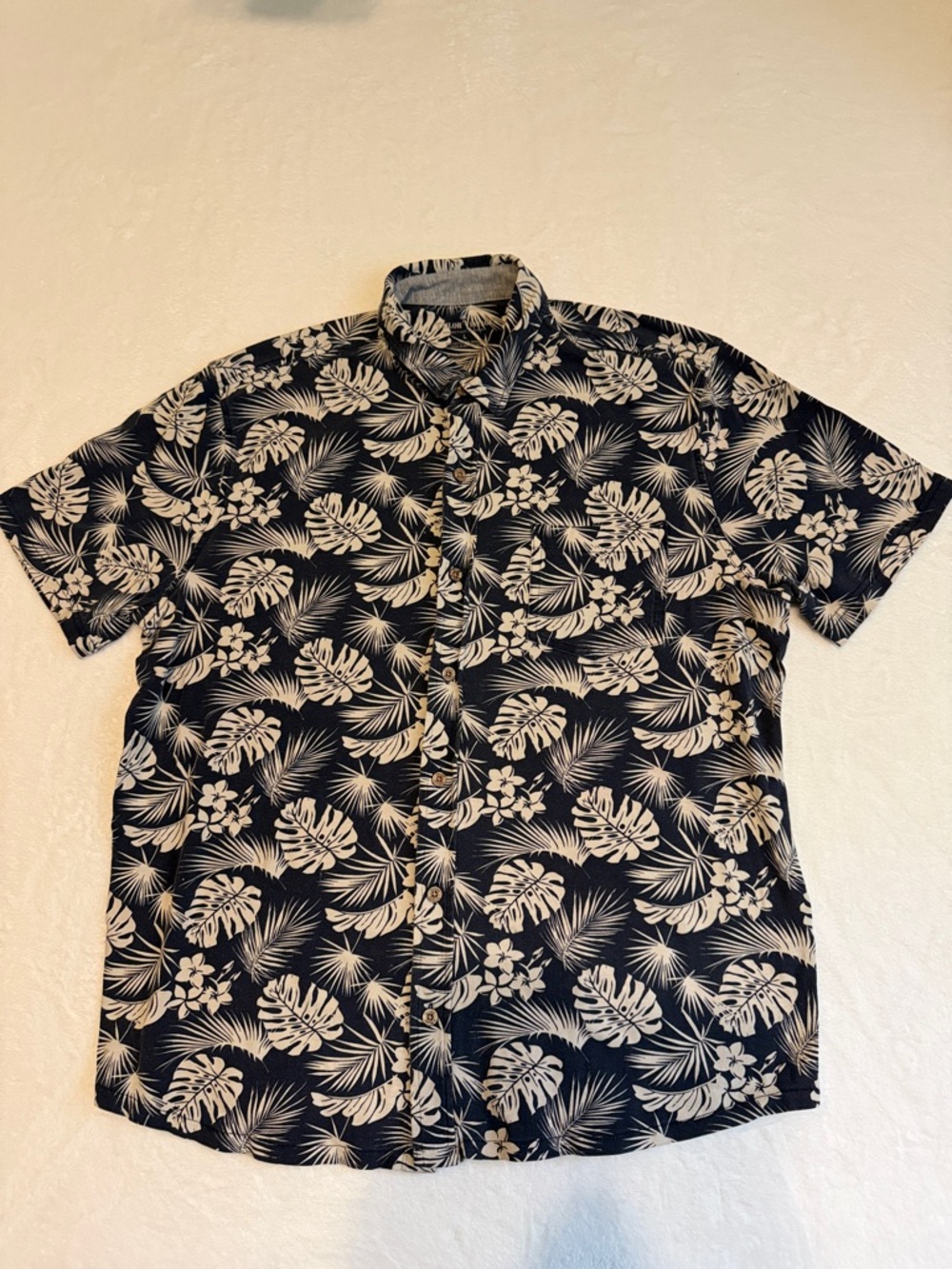 Tailor Vintage Men's Navy Floral Knit Short-Sleeve Button-Up Shirt